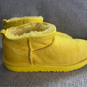 UGG ultra mini Yellow Shearling Lined Boots